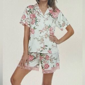 Flora Nikrooz Short Sleeve Notch Collar Pink Floral Pajama Set, New XL